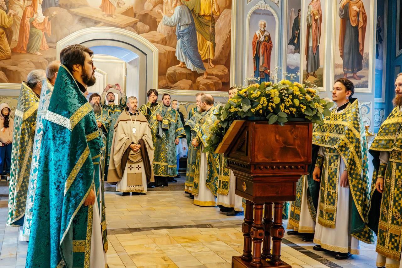 Фото: День памяти преподобного и благоверного князя Олега Брянского